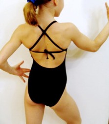 Купальник - топ с открытой спинкой. 