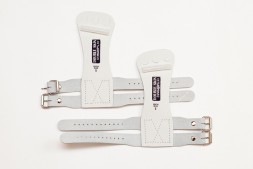 Накладки на руки для перекладины с пластиковым валиком. На ремнях