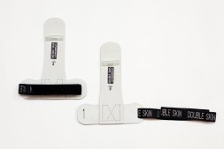 Накладки на руки для работы на кольцах. На липучке. Пластиковый валик.