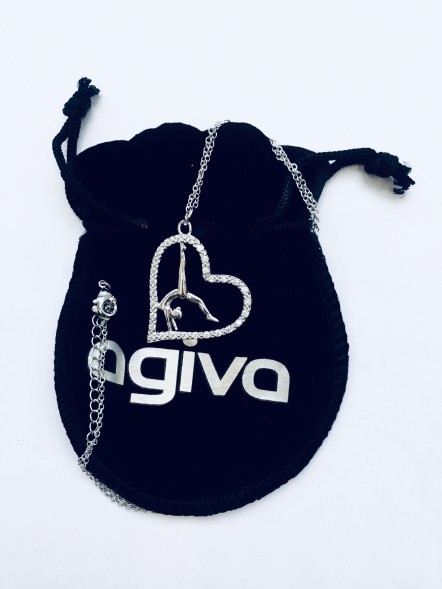 Кулон &quot;Гимнастка и сердечко&quot;.