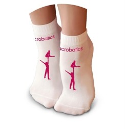 Носки спортивные. Акробатика. Изображение - малиновое.