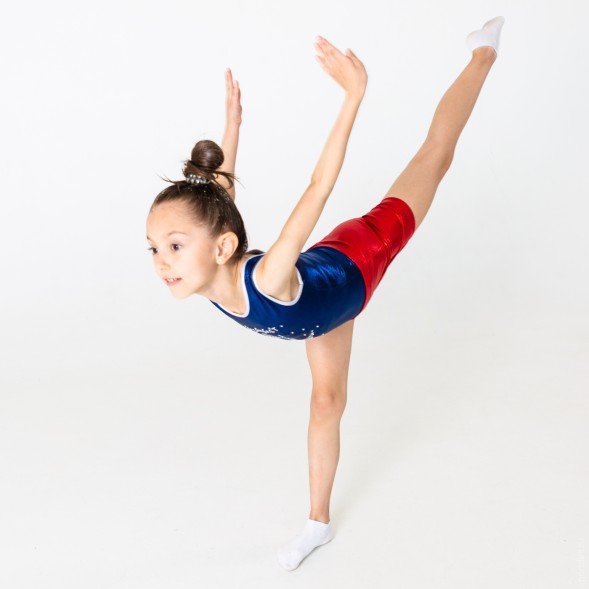 Шорты блестящие. Красные