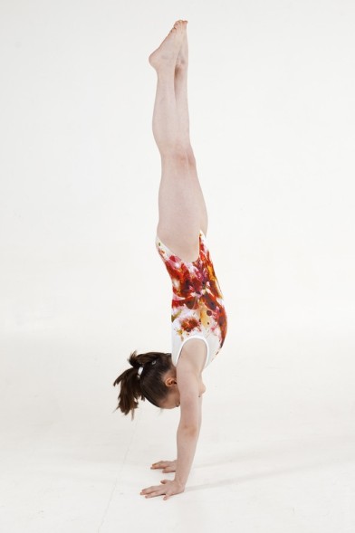 Гимнастический купальник &quot;Полянка&quot;. Оранжевый. Рост 110